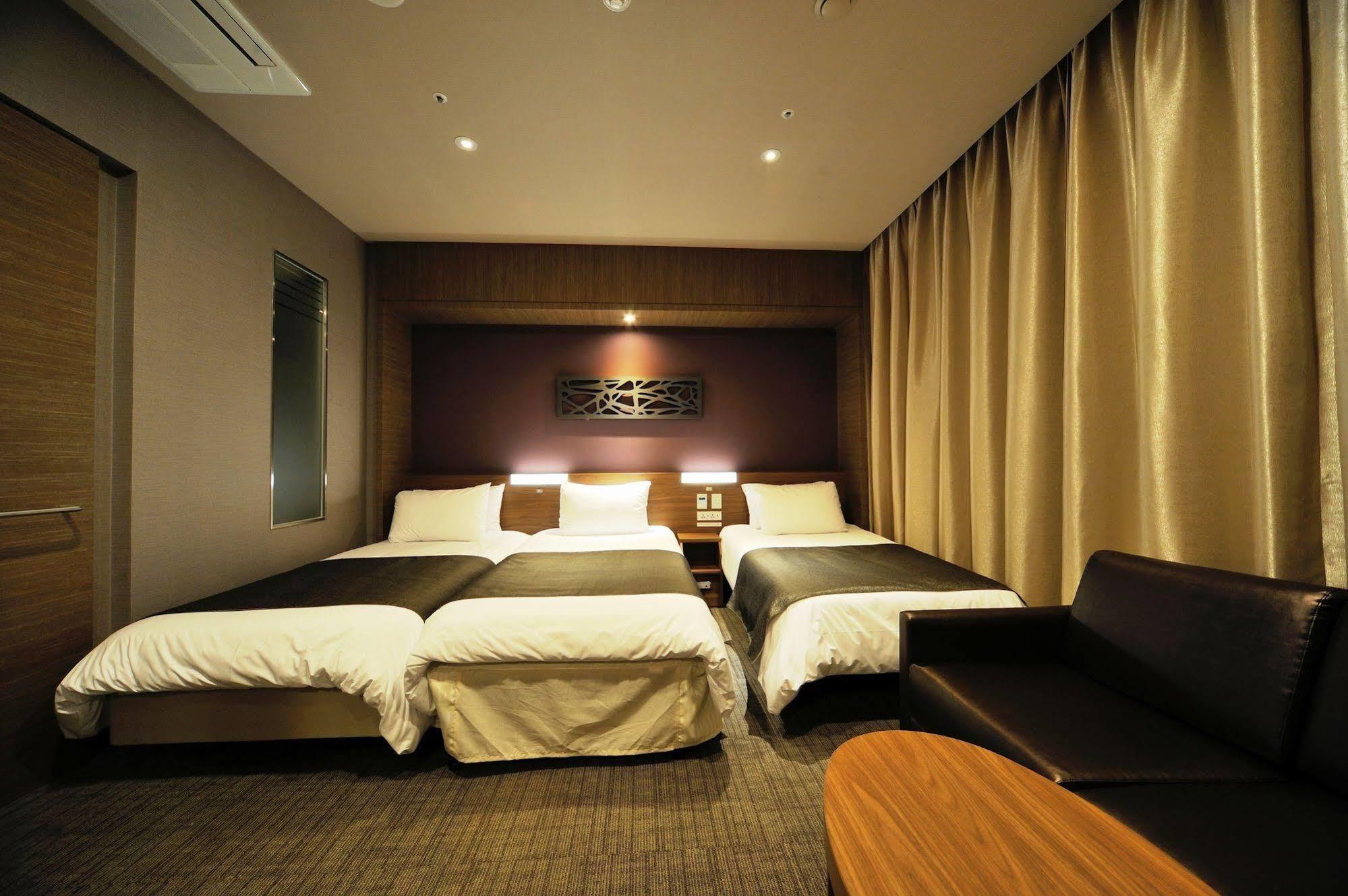 The Recenz Premium Gangnam Garosu-Gil Hotel Сеул Екстериор снимка